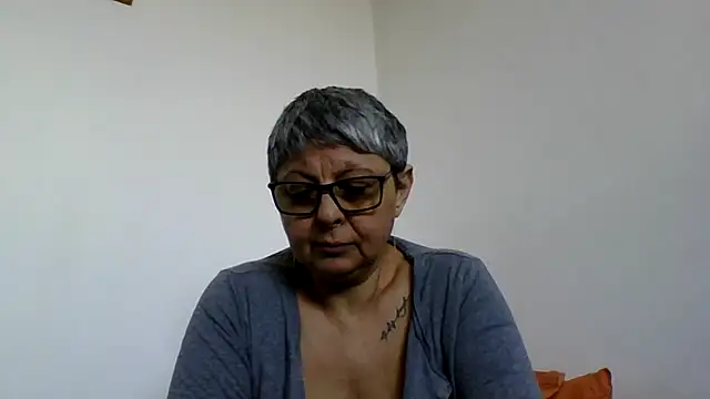 roseblak42 online show from 03/06/26, 10:34