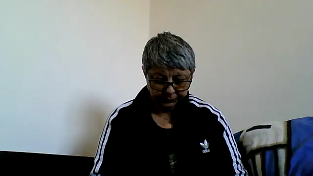 roseblak42 online show from 03/12/26, 02:45