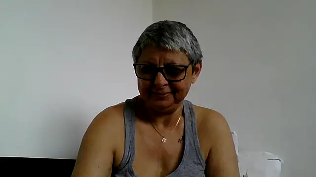 Snapshot of roseblak42 chatting on 05/24/26, 09:14 roseblak42 online show from 05/24/26, 09:14
