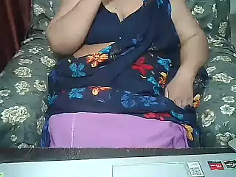 Snapshot of Punambhabisexy chatting on 02/24/25, 04:05 Punambhabisexy online show from 02/24/25, 04:05