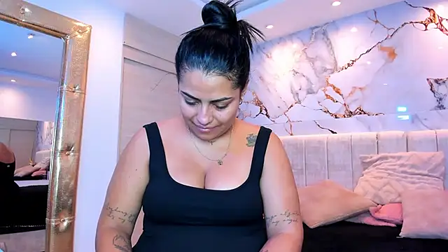 kiana cream online show from 04/13/26, 11:37