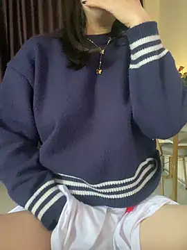 Snapshot of Ruby_bear chatting on 01/05/25, 07:49 Ruby bear online show from 01/05/25, 07:49