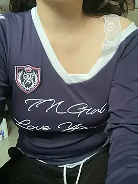 Snapshot of Ruby_bear chatting on 02/03/25, 04:57 Ruby bear online show from 02/03/25, 04:57