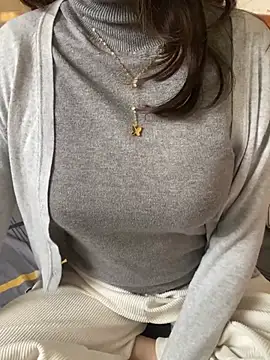 Snapshot of Ruby_bear chatting on 02/10/25, 03:46 Ruby bear online show from 02/10/25, 03:46