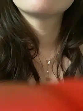 Snapshot of Ruby_bear chatting on 02/23/25, 04:39 Ruby bear online show from 02/23/25, 04:39