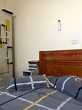 Snapshot of Ruby_bear chatting on 10/04/25, 02:42 Ruby bear online show from 10/04/25, 02:42