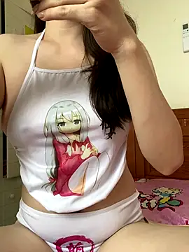 Snapshot of Ruby_bear chatting on 10/15/25, 04:12 Ruby bear online show from 10/15/25, 04:12