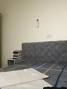 Snapshot of Ruby_bear chatting on 11/10/25, 05:06 Ruby bear online show from 11/10/25, 05:06