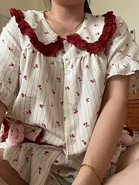 Snapshot of Ruby_bear chatting on 03/26/26, 03:01 Ruby bear online show from 03/26/26, 03:01