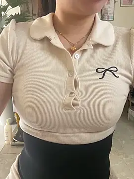 Snapshot of Ruby_bear chatting on 03/28/26, 04:01 Ruby bear online show from 03/28/26, 04:01