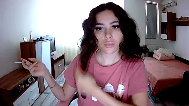 LovelyJulliette online show from 09/28/25, 10:42