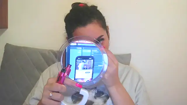 LovelyJulliette online show from 12/05/25, 02:25