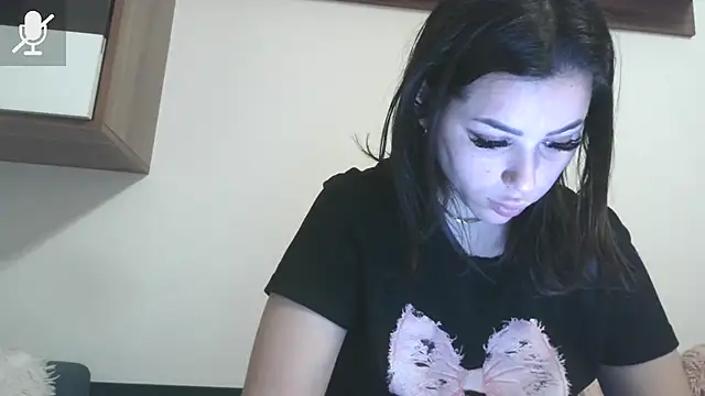 LovelyJulliette online show from 03/05/26, 04:47