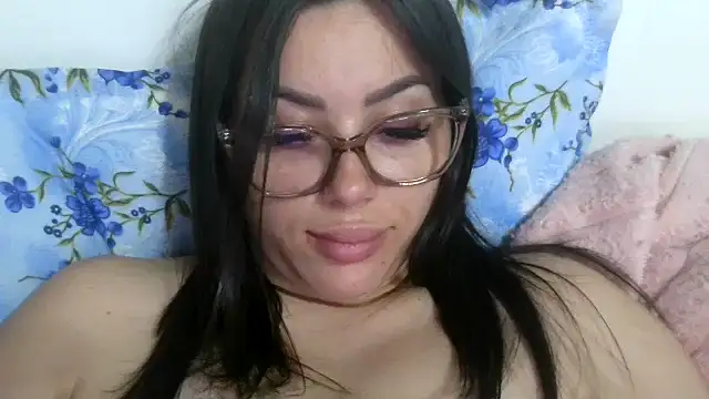 Snapshot of LovelyJulliette chatting on 05/31/26, 06:31 LovelyJulliette online show from 05/31/26, 06:31
