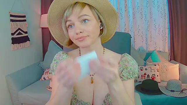 NandiSmile online show from 02/19/25, 02:34