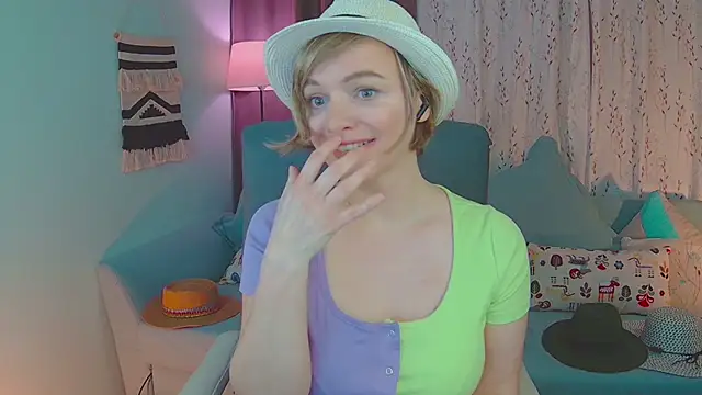 NandiSmile online show from 02/27/25, 06:09