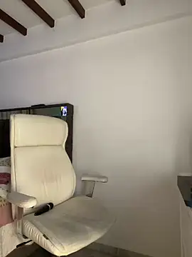 Snapshot of natashasweet chatting on 12/28/24, 11:59 natashasweet online show from 12/28/24, 11:59