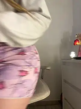 Snapshot of natashasweet chatting on 03/20/25, 02:53 natashasweet online show from 03/20/25, 02:53