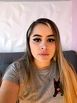 Snapshot of natashasweet chatting on 09/28/25, 10:15 natashasweet online show from 09/28/25, 10:15