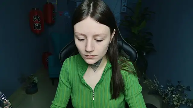 VeliraBraitberg online show from 02/23/25, 05:01