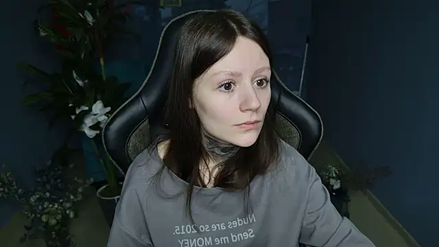 VeliraBraitberg online show from 02/26/25, 05:09