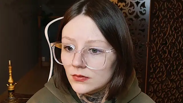 VeliraBraitberg online show from 03/21/25, 08:17