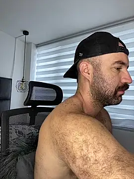 ADONIS ART01 online show from 11/05/25, 02:28