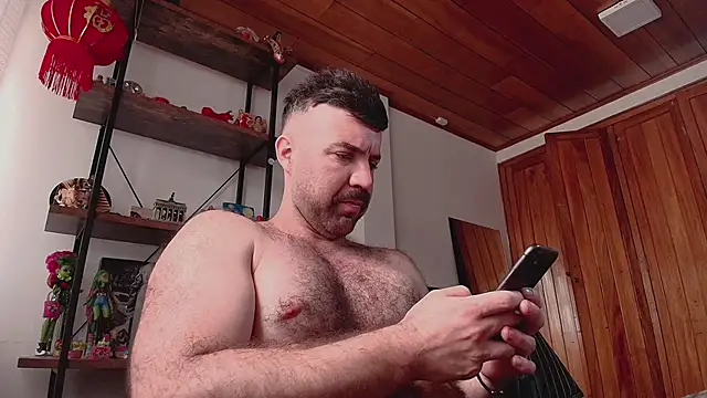 ADONIS ART01 online show from 04/07/26, 03:34