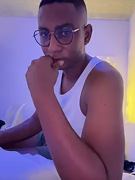 Snapshot of Arwens_bell08 chatting on 01/12/25, 08:47 Arwens bell08 online show from 01/12/25, 08:47