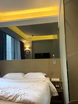 cokezero1668 online show from 11/14/25, 04:22