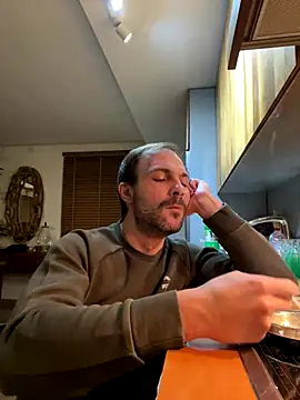 Adventurehotman online show from 12/02/24, 04:09