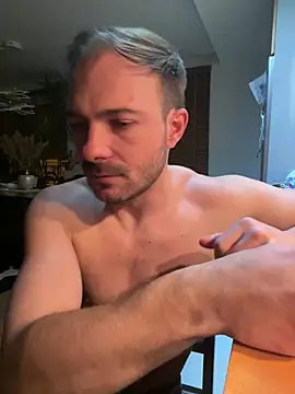 Adventurehotman online show from 02/11/25, 10:28