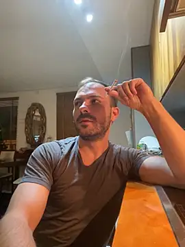 Adventurehotman online show from 10/06/25, 06:49