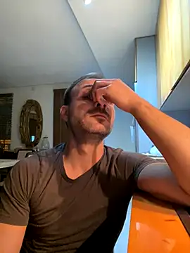 Adventurehotman online show from 10/14/25, 08:42