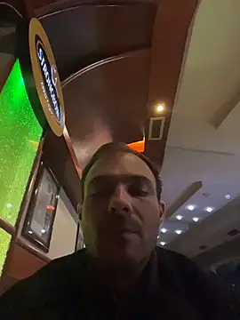 Adventurehotman online show from 03/11/26, 08:04