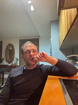 Adventurehotman online show from 04/14/26, 07:42