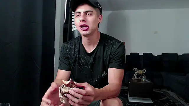 Stiven CL online show from 11/04/25, 10:42