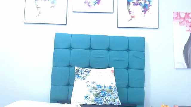 SofiaSexy  online show from 02/10/25, 11:45