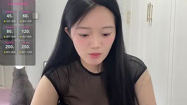 rose-u online show from 10/03/25, 01:57