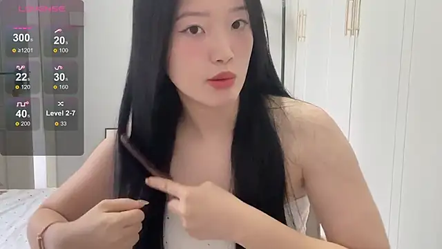 rose-u online show from 10/30/25, 01:29