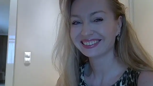 ZarinaSwift online show from 03/28/26, 10:59