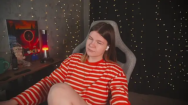 cuteamberlyyy online show from 10/31/25, 03:40