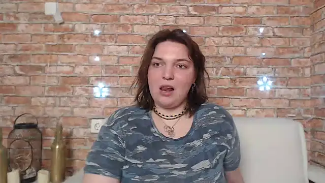 Amelia Kiss  online show from 03/20/25, 07:03