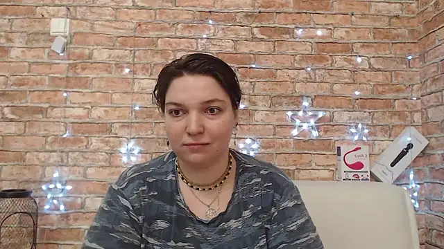 Amelia Kiss  online show from 01/18/26, 12:36