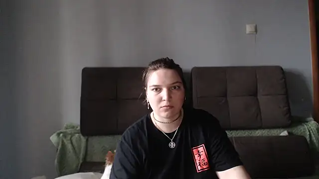 Amelia Kiss  online show from 05/07/26, 01:11