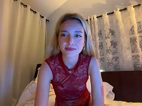 SirenaBelle online show from 12/14/25, 10:25