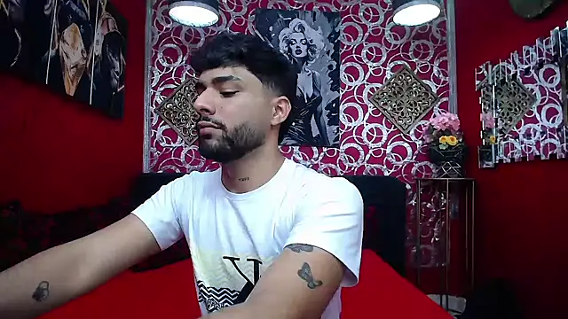 Snapshot of Alex_BigDickkk chatting on 06/01/26, 07:15 Alex BigDickkk online show from 06/01/26, 07:15