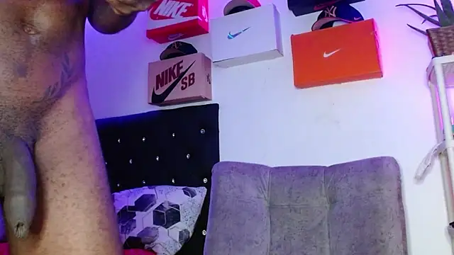 king  Black online show from 02/18/25, 03:10