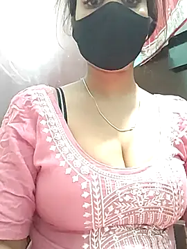 Snapshot of Kavita_ji chatting on 12/17/24, 11:38 Kavita ji online show from 12/17/24, 11:38