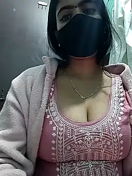 Snapshot of Kavita_ji chatting on 12/22/24, 06:04 Kavita ji online show from 12/22/24, 06:04